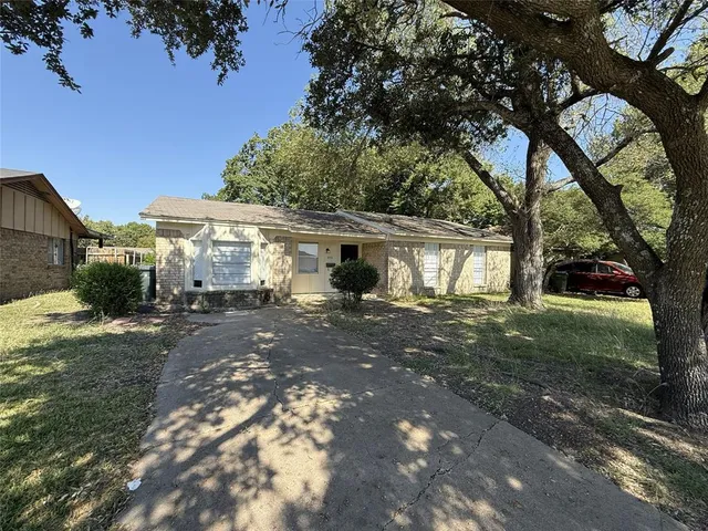 $220,000 | 1453 Shorecrest Drive, Garland, TX 75040