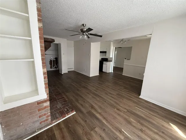 $220,000 | 1453 Shorecrest Drive, Garland, TX 75040