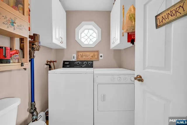 $459,000 | 31 Hamilton Street, Bloomingdale, NJ 07403