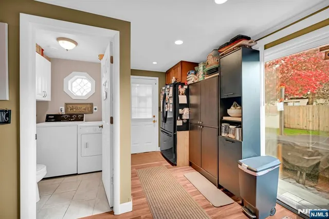 $459,000 | 31 Hamilton Street, Bloomingdale, NJ 07403