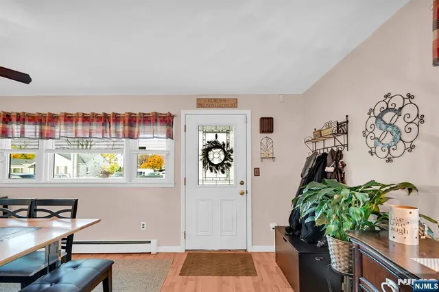 $459,000 | 31 Hamilton Street, Bloomingdale, NJ 07403