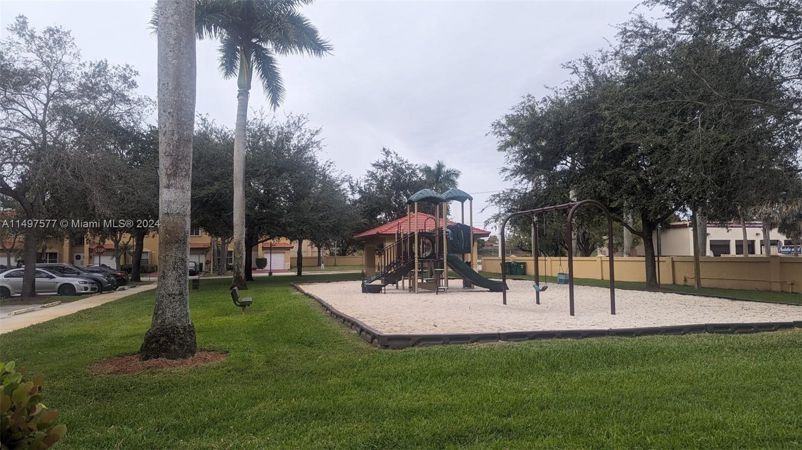 Shenandoah Davie, FL 33325 - Photo 15 of 61 a view of outdoor space with garden and trees