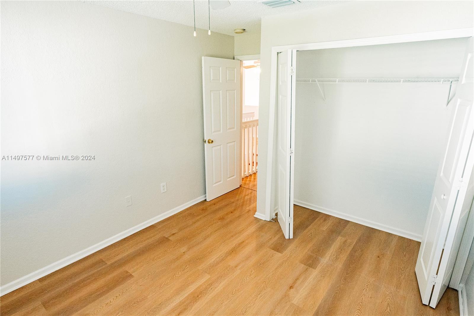 Shenandoah Davie, FL 33325 - Photo 39 of 61 a view of an empty room