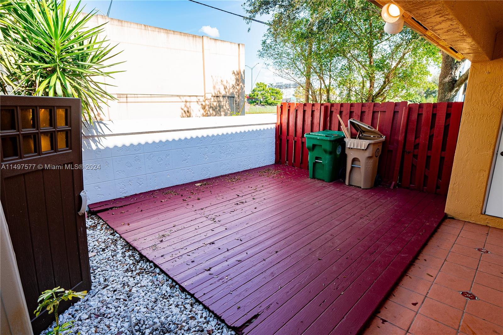 Shenandoah Davie, FL 33325 - Photo 57 of 61 a view of a backyard with sitting area