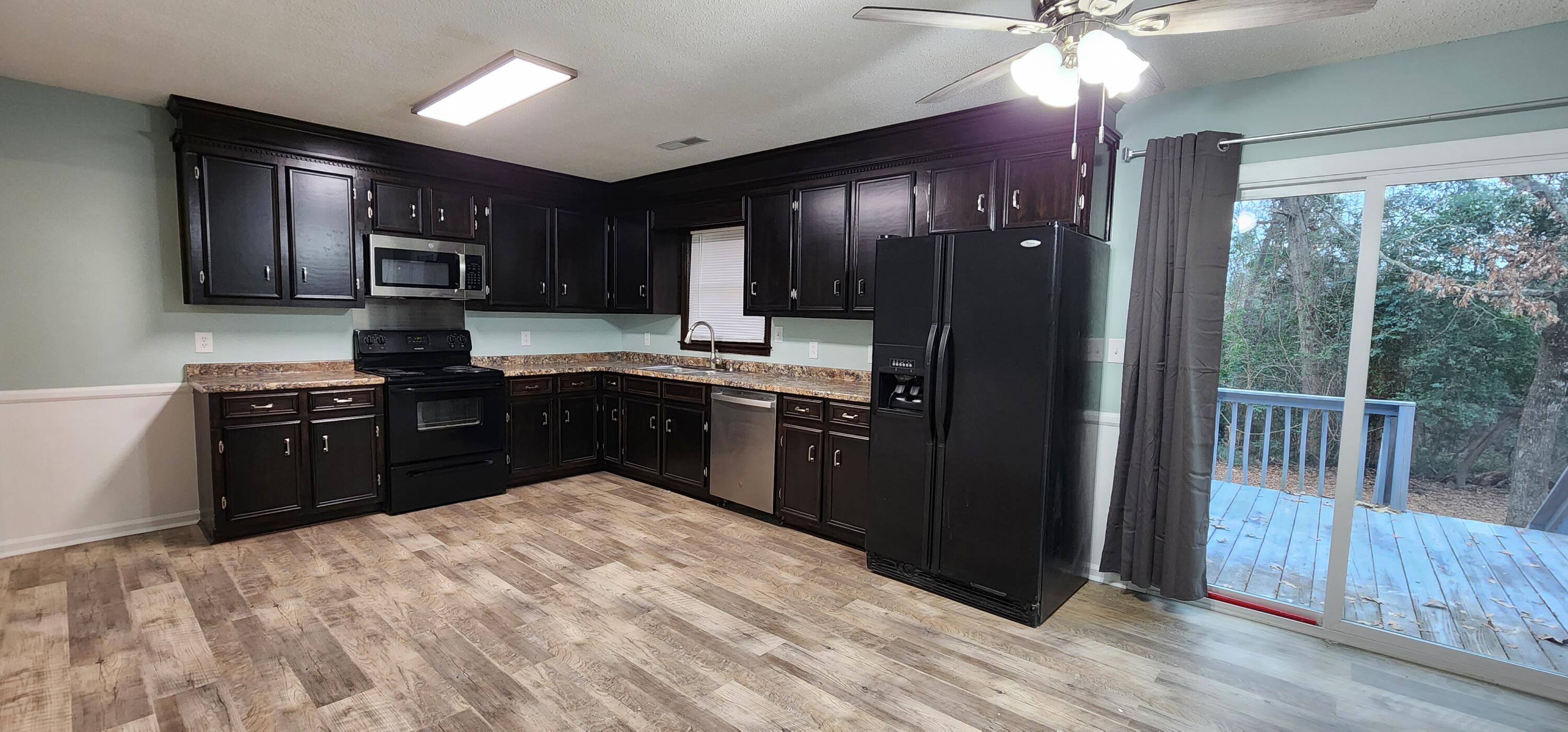 6050 Acton Road Dalzell, SC 29040 - Photo 3 of 13 3