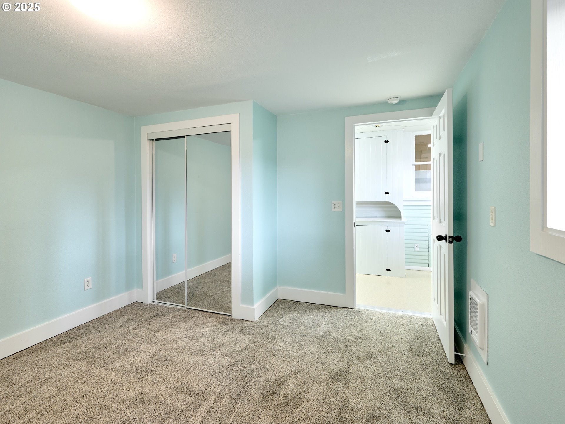 308 A Street Silverton, OR 97381 - Photo 13 of 34