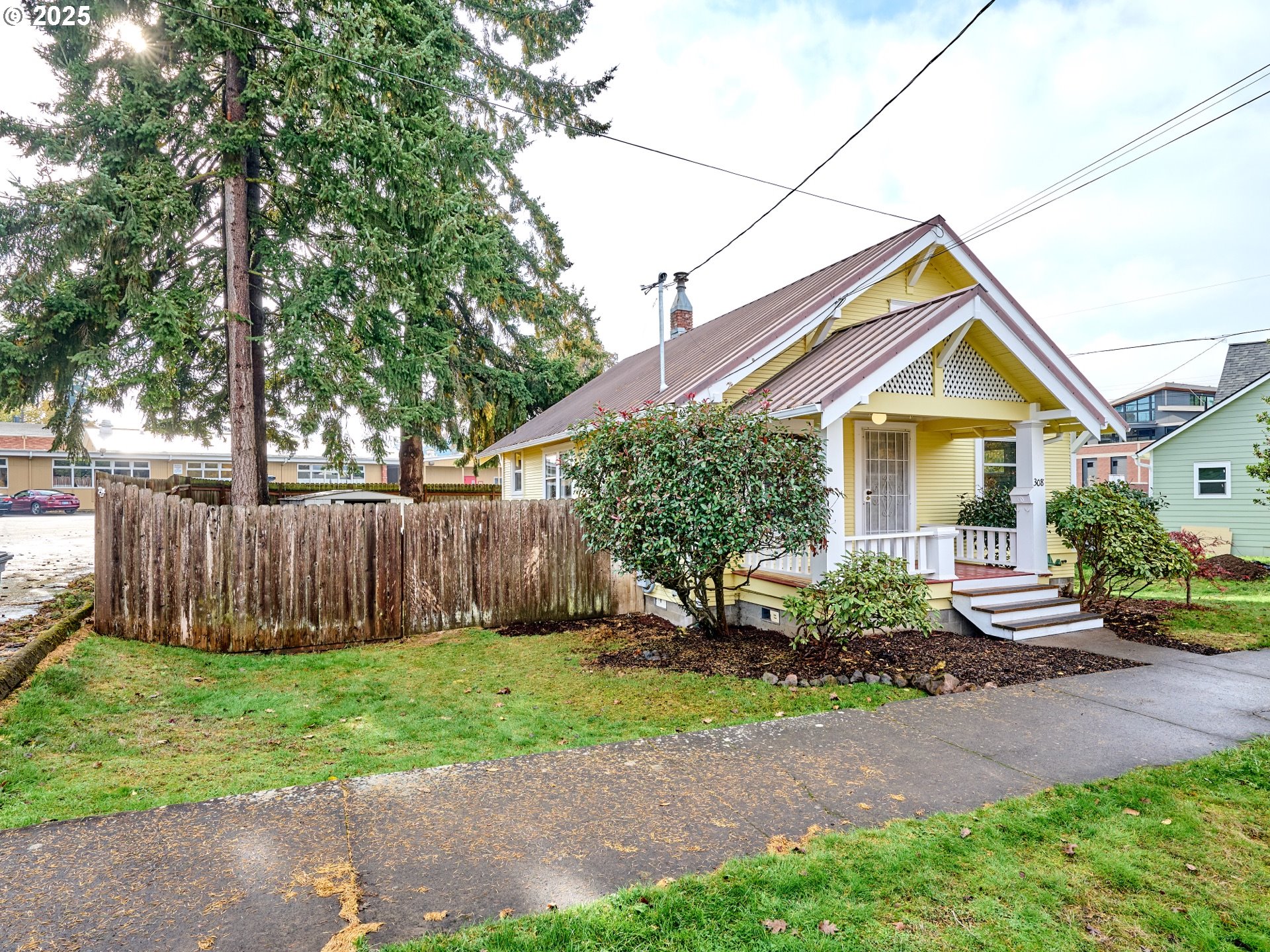 308 A Street Silverton, OR 97381 - Photo 27 of 34