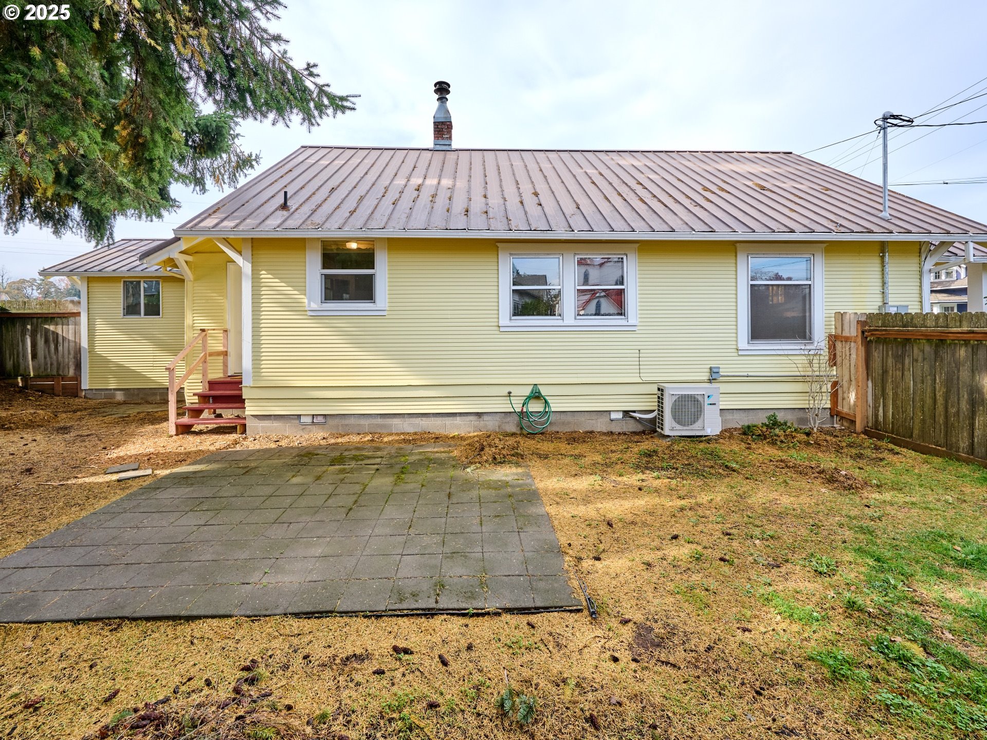 308 A Street Silverton, OR 97381 - Photo 29 of 34