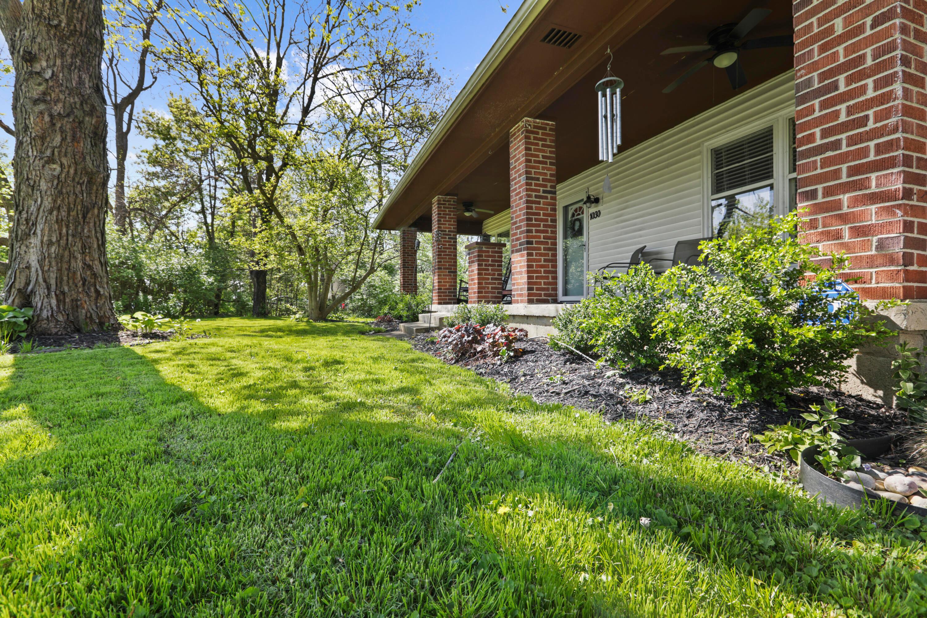1030 Williams Road Columbus, OH 43207 - Photo 3 of 39 Flower Beds Throughout