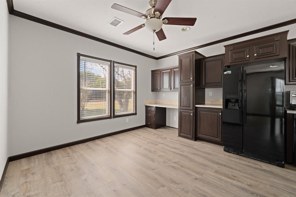 9419 Hilltop Street Rio Vista, TX 76093 - Photo 18 of 40