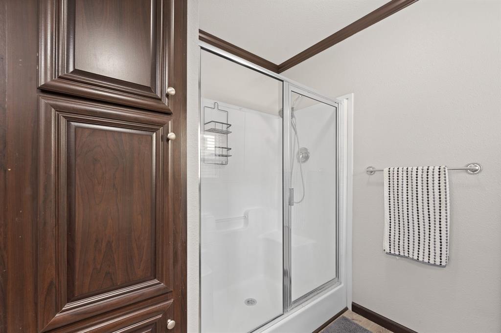 9419 Hilltop Street Rio Vista, TX 76093 - Photo 25 of 40