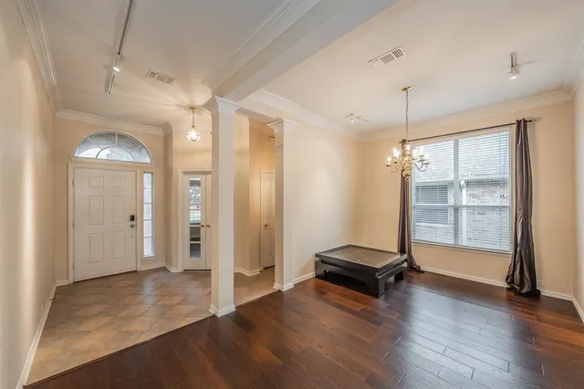 $2,800 | 2306 Bear Run Road, Arlington, TX 76001