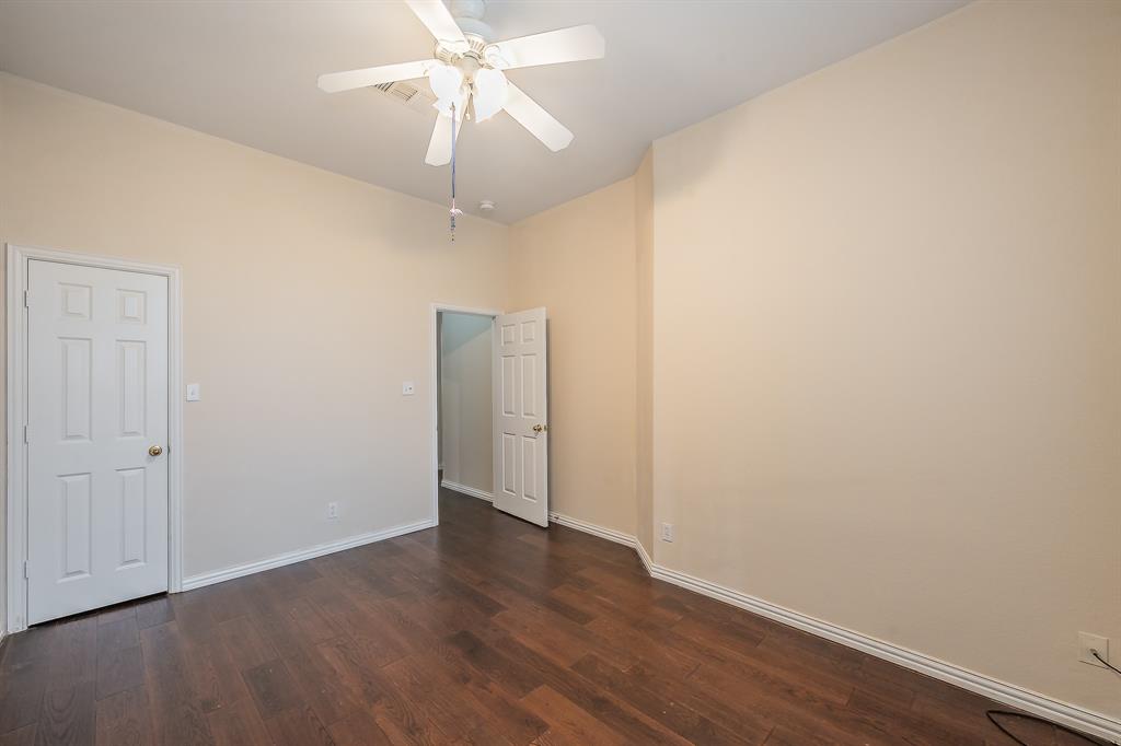 2306 Bear Run Road Arlington, TX 76001 - Photo 9 of 40