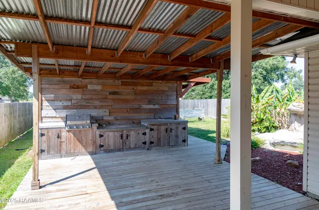 $1,900 | 111 Gray Birch Loop, Youngsville, LA 70592