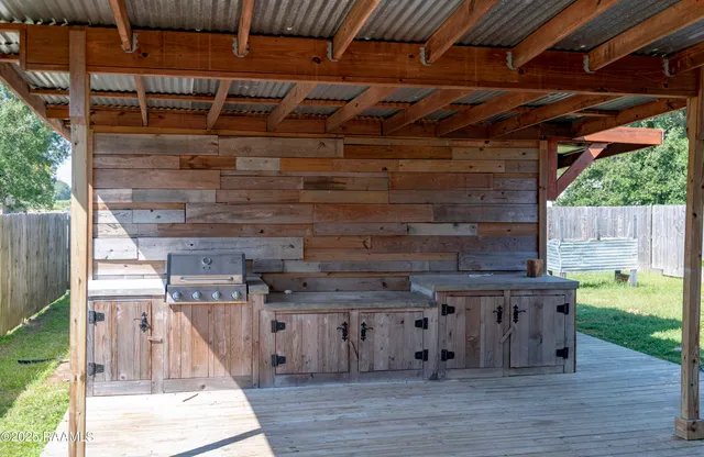 $1,900 | 111 Gray Birch Loop, Youngsville, LA 70592