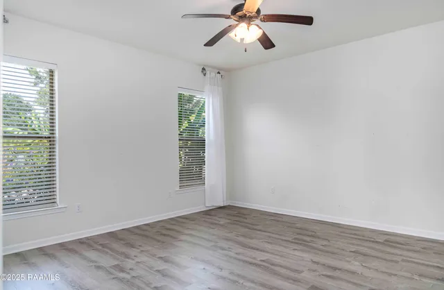 $1,900 | 111 Gray Birch Loop, Youngsville, LA 70592