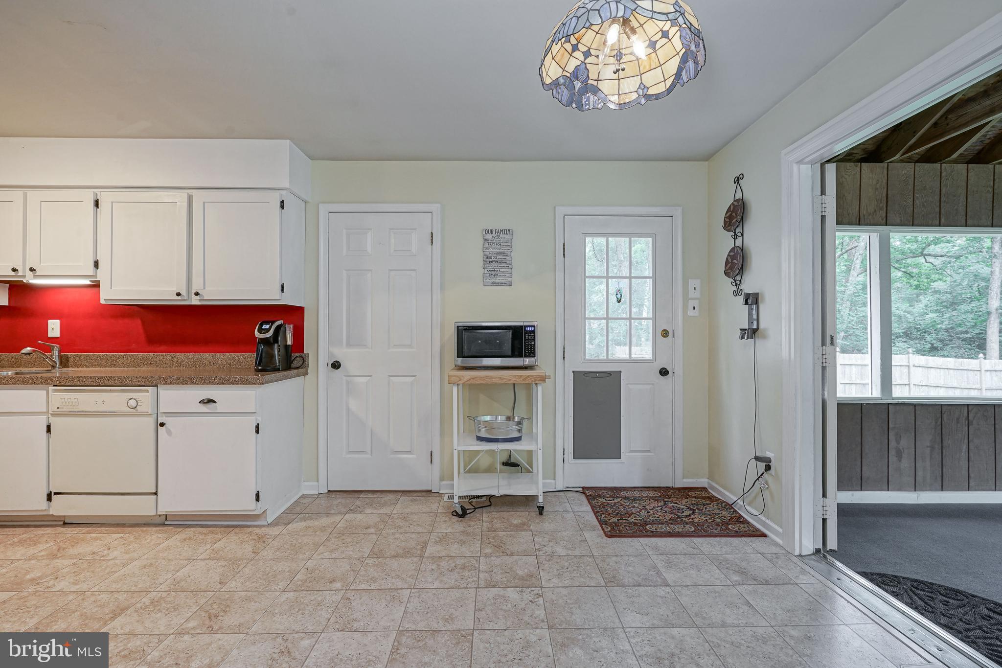 29 Wallingford Way Shamong, NJ 08088 - Photo 17 of 36 Breakfast room