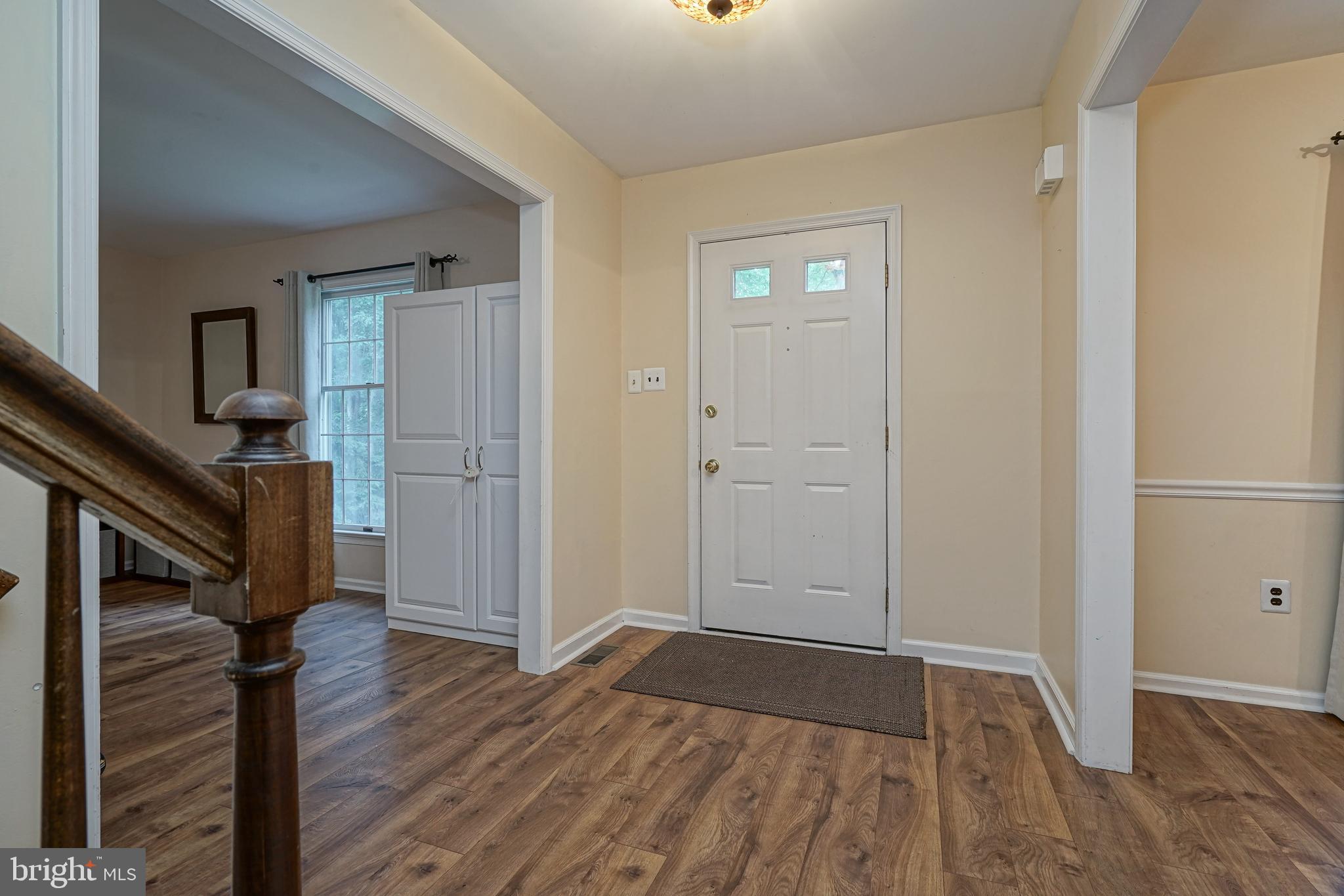 29 Wallingford Way Shamong, NJ 08088 - Photo 3 of 36 Foyer