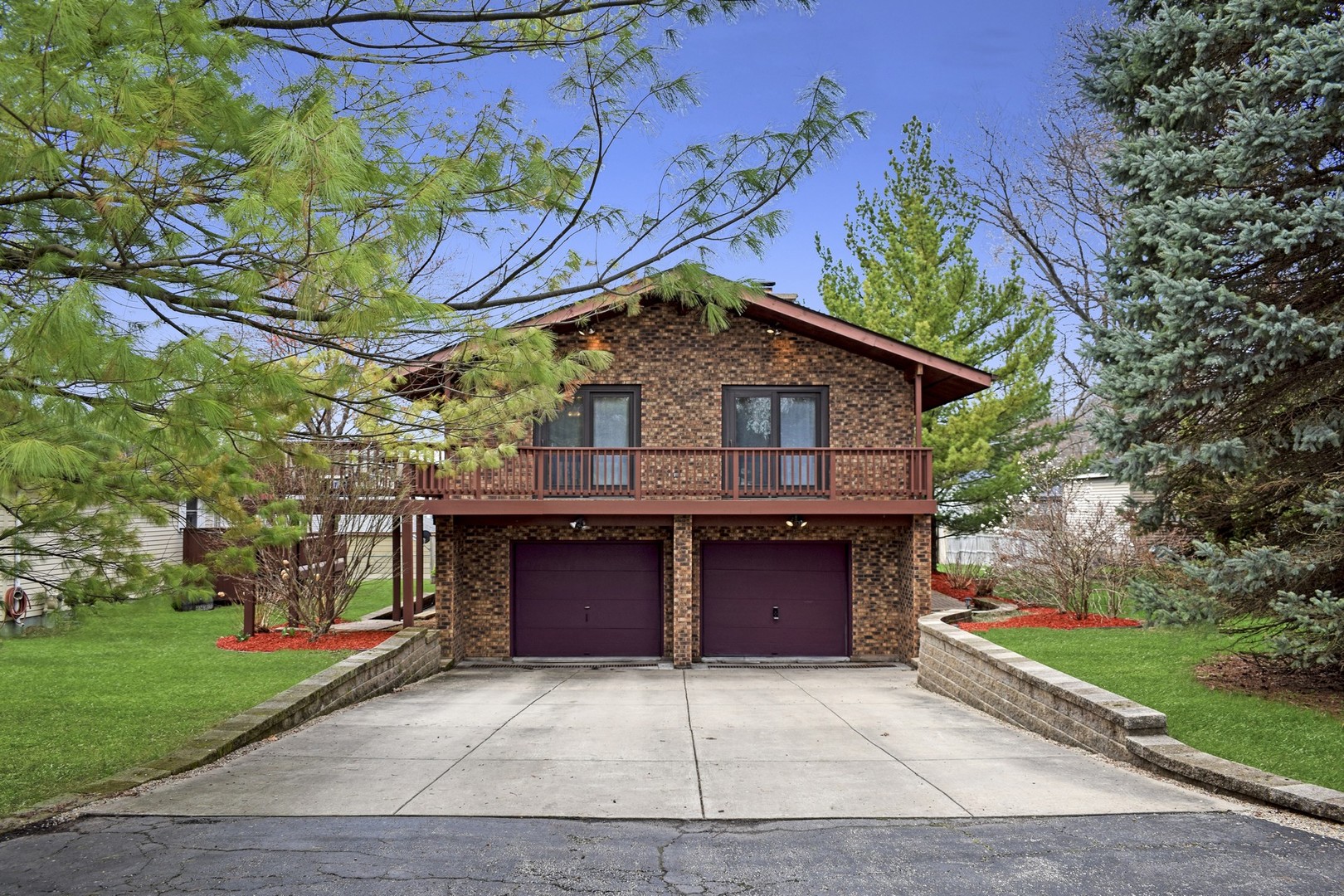 S030 Page Street Winfield, IL 60190 - Photo 3 of 40