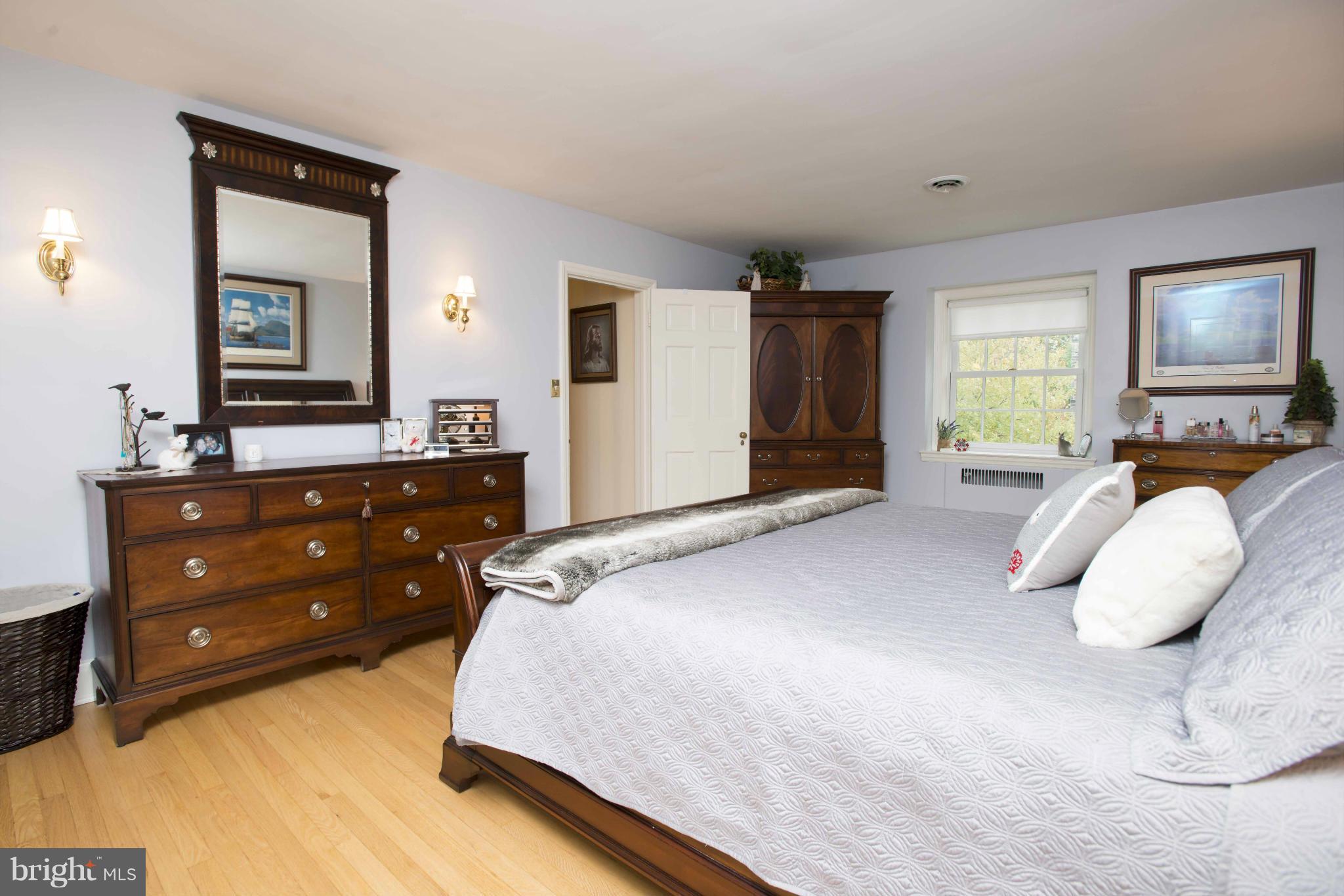 102 Thicket Road Baltimore, MD 21212 - Photo 11 of 26 Bedroom (Master)