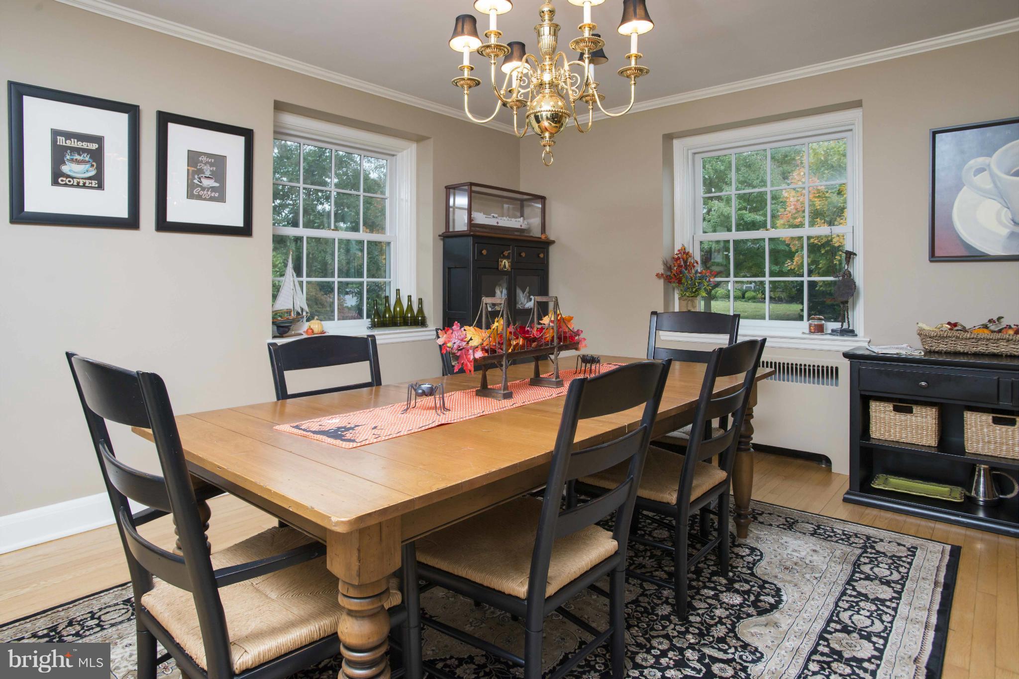 102 Thicket Road Baltimore, MD 21212 - Photo 5 of 26 Dining Room