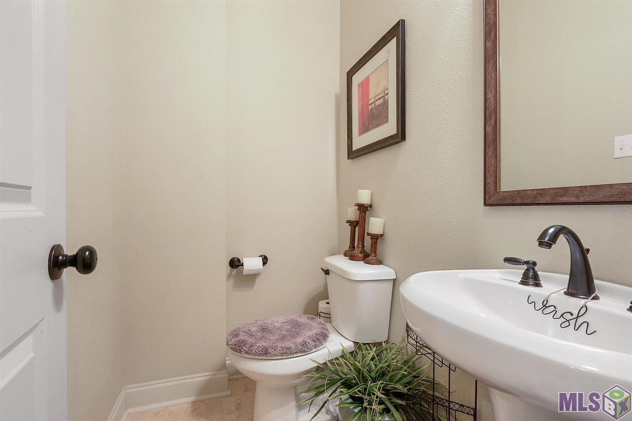 3234 Timber Grove Drive Baton Rouge, LA 70816 - Photo 6 of 15 Gallery Image 6