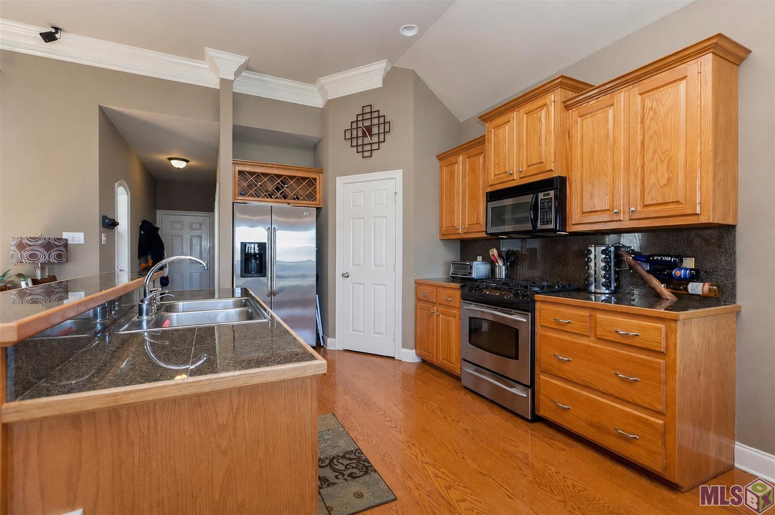 10743 Hillbrook Avenue Baton Rouge, LA 70810 - Photo 10 of 27