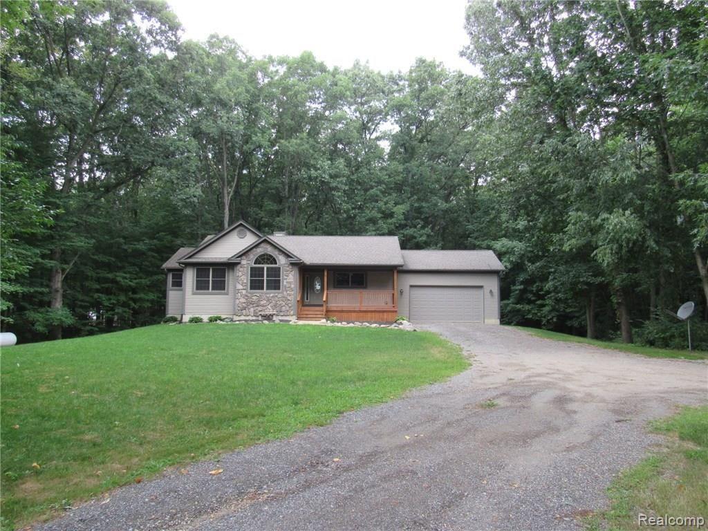 5044 Bradley Road Gregory, MI 48137 - Photo 2 of 47 IMG_1380.JPG