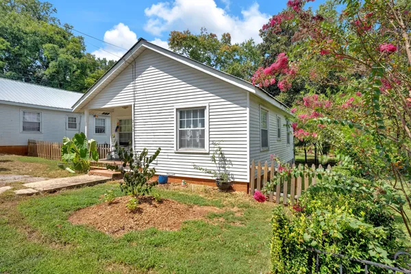 $275,000 | 203 3rd Avenue Northeast, Winchester, TN 37398