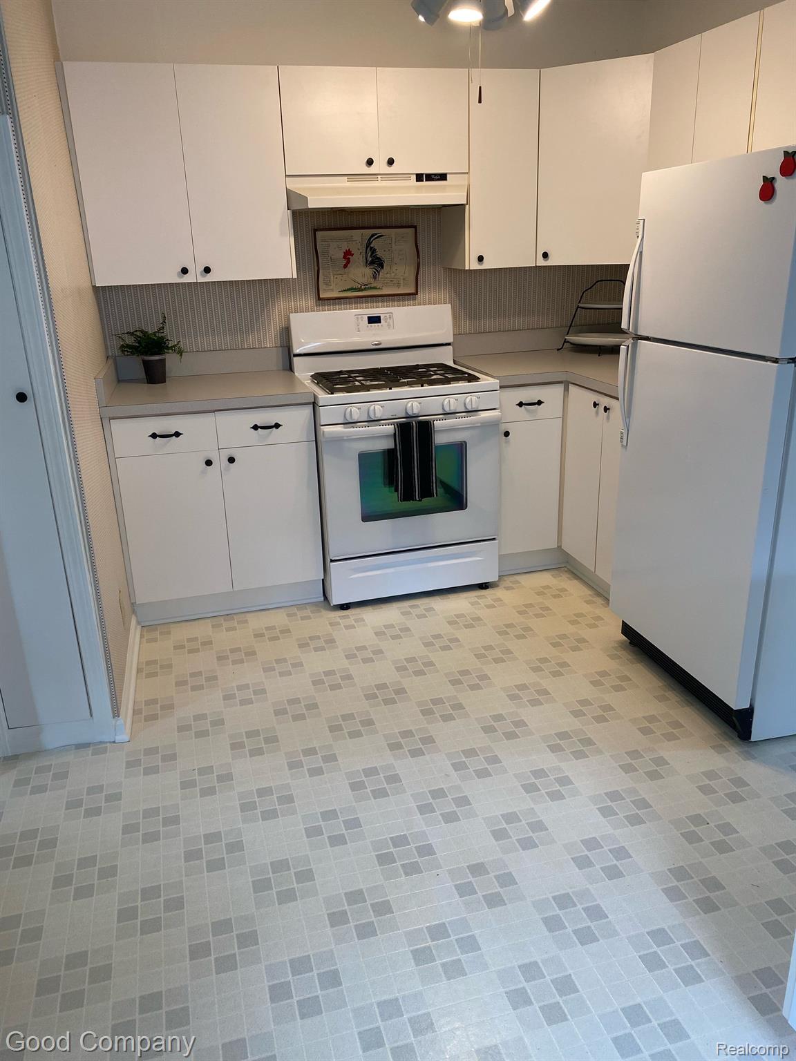 4102 Kent Road Royal Oak, MI 48073 - Photo 16 of 20 Gallery Image 16