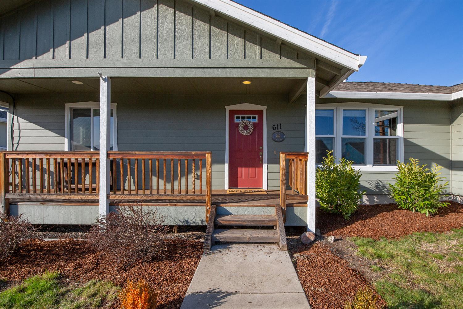 611 Barton Road Eagle Point, OR 97524 - Photo 2 of 35 Additional Photo