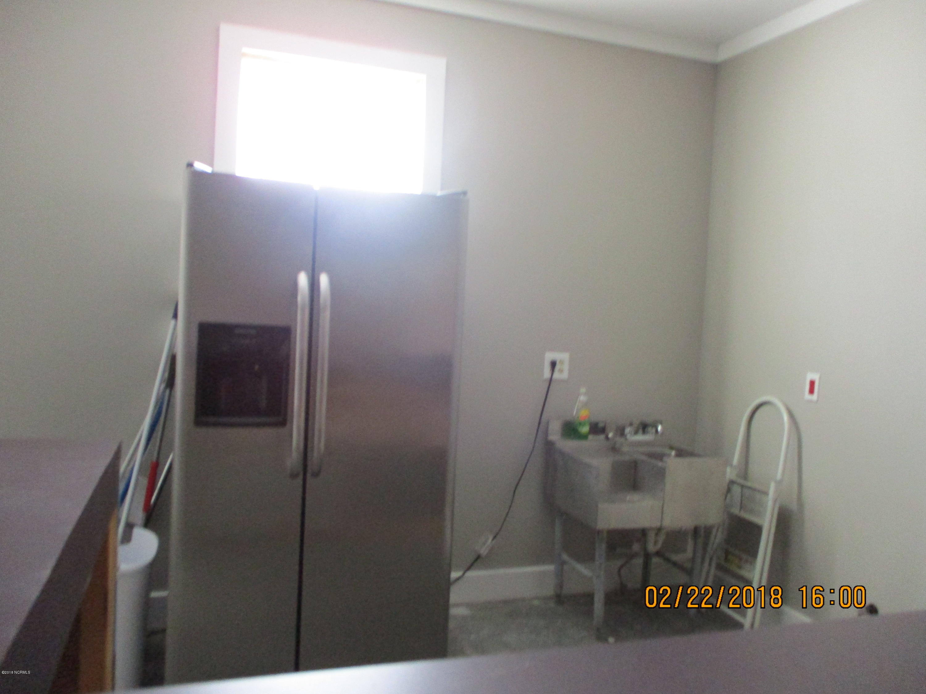 1052 Forlines Road, Unit 1 Winterville, NC 28590 - Photo 11 of 33 Kitchenette area in Building