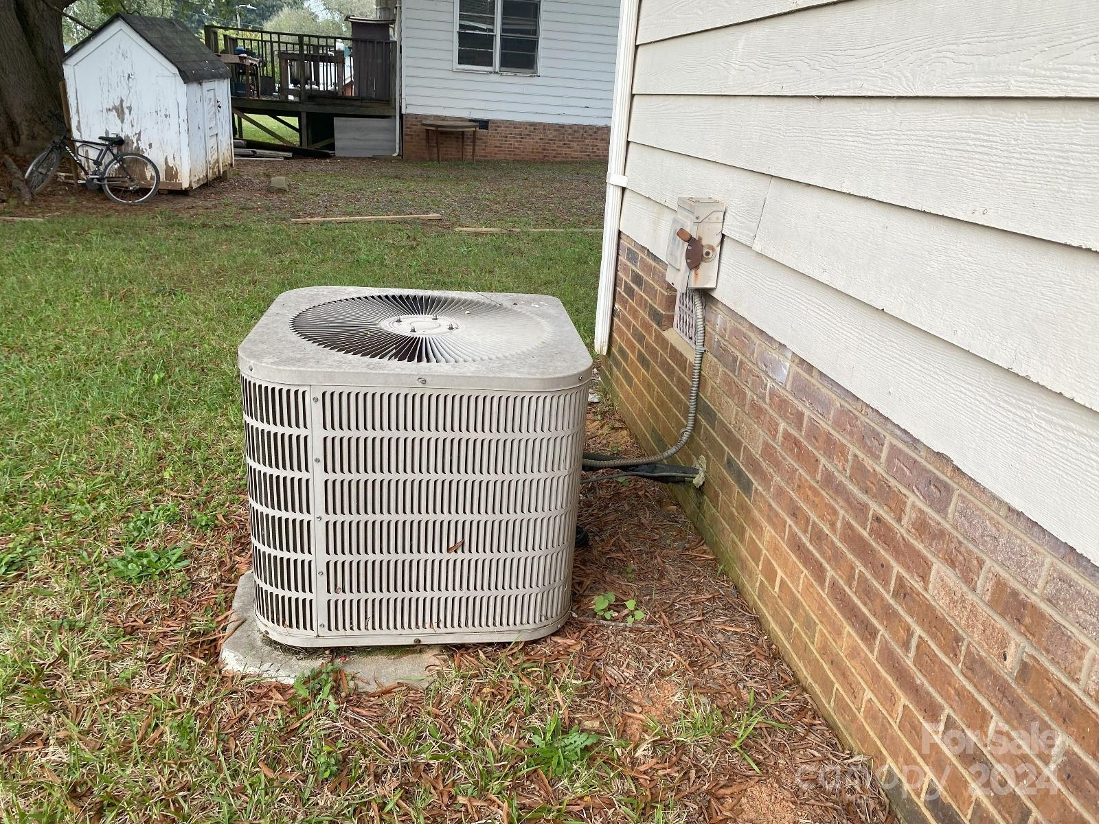 716 Edgehill Drive Monroe, NC 28110 - Photo 19 of 22 a view of outdoor space and yard