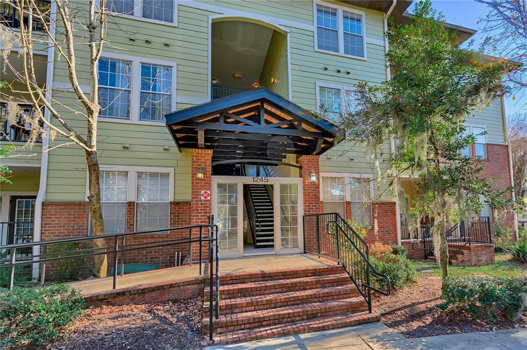 1245 Southwest 9th Road, Unit 201 Gainesville, FL 32601 - Photo 2 of 20