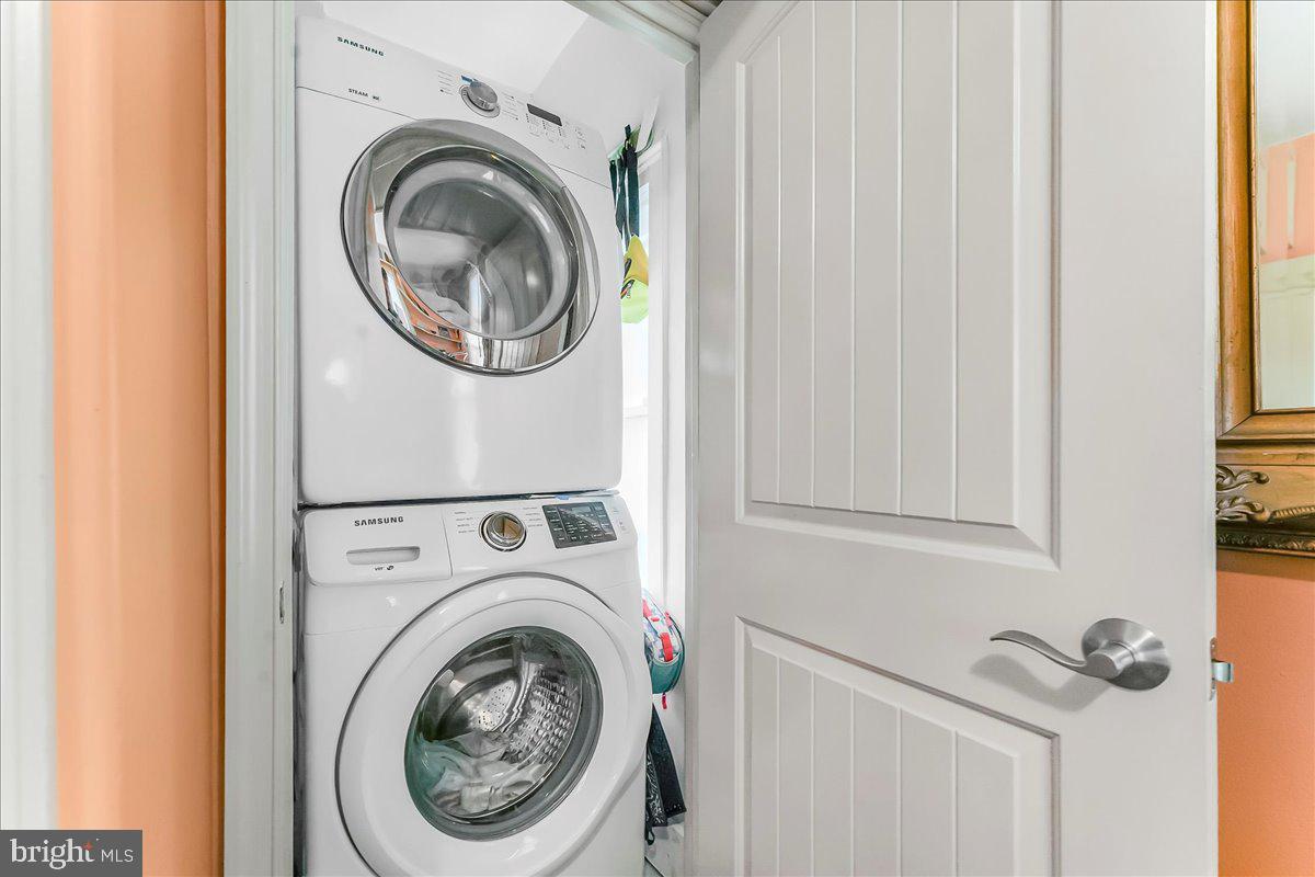 42 Linden Avenue Rutledge, PA 19070 - Photo 20 of 32 Main level laundry