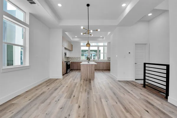 $3,100 | 1805 Emir Street, Unit E, Houston, TX 77009