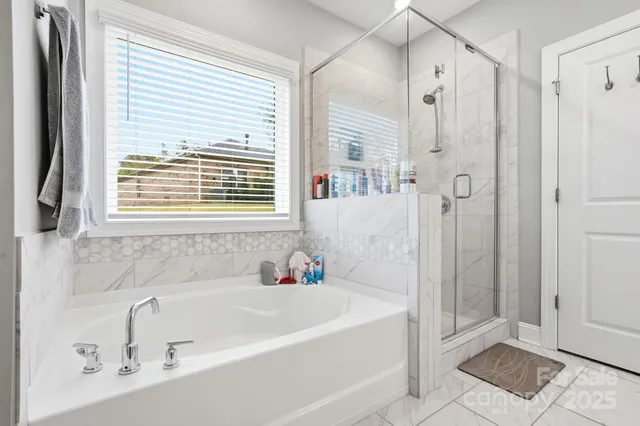 a view of a workspace with furniture