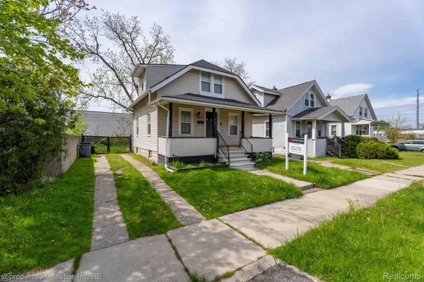$219,000 | 988 East Troy Street, Ferndale, MI 48220