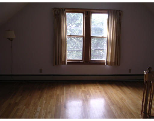 127 Manthorne Road Boston, MA 02132 - Photo 3 of 13 Gallery Image 3