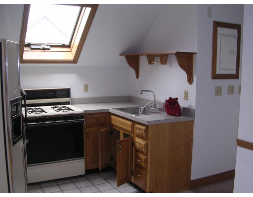 127 Manthorne Road Boston, MA 02132 - Photo 4 of 13 Gallery Image 4