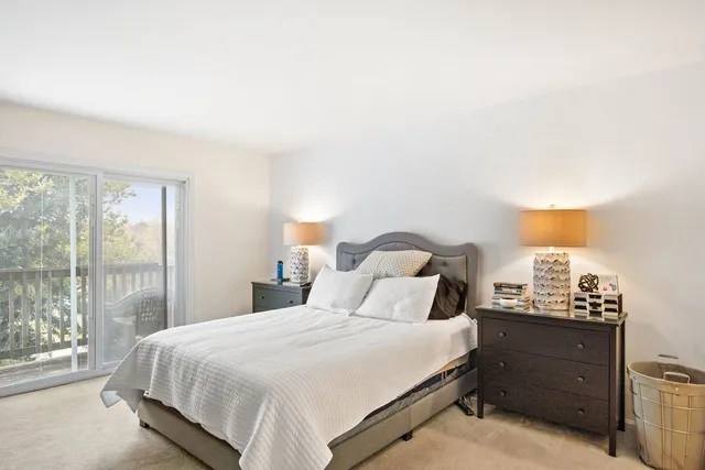 $2,400 | 103 North Bennett Street, Geneva, IL 60134