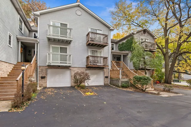 $2,400 | 103 North Bennett Street, Geneva, IL 60134