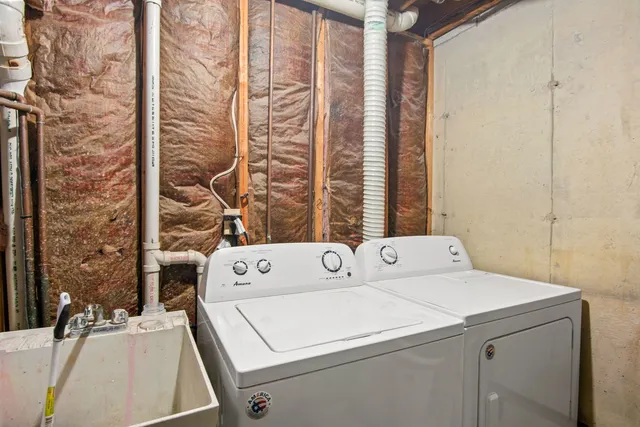 $2,400 | 103 North Bennett Street, Geneva, IL 60134