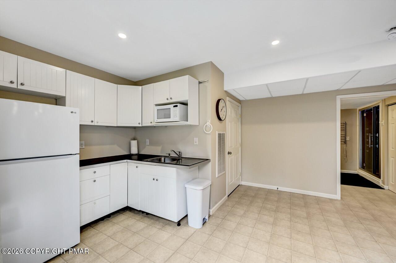 134 Skytop Road Long Pond, PA 18334 - Photo 33 of 48 Summer Kitchen