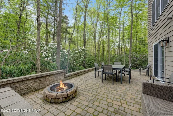 $599,900 | 134 Skytop Road, Long Pond, PA 18334