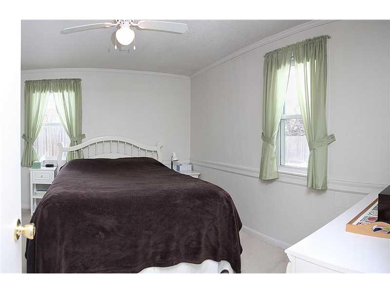 10210 Ruckle Street Indianapolis, IN 46280 - Photo 13 of 24 Gallery Image 13
