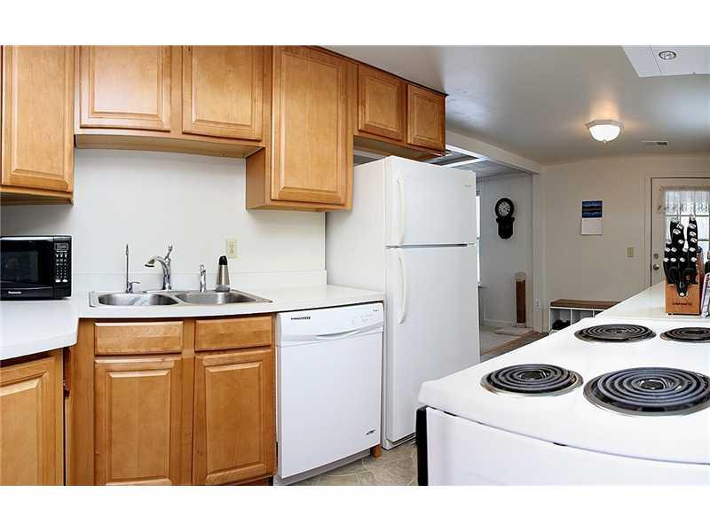 10210 Ruckle Street Indianapolis, IN 46280 - Photo 7 of 24 Gallery Image 7