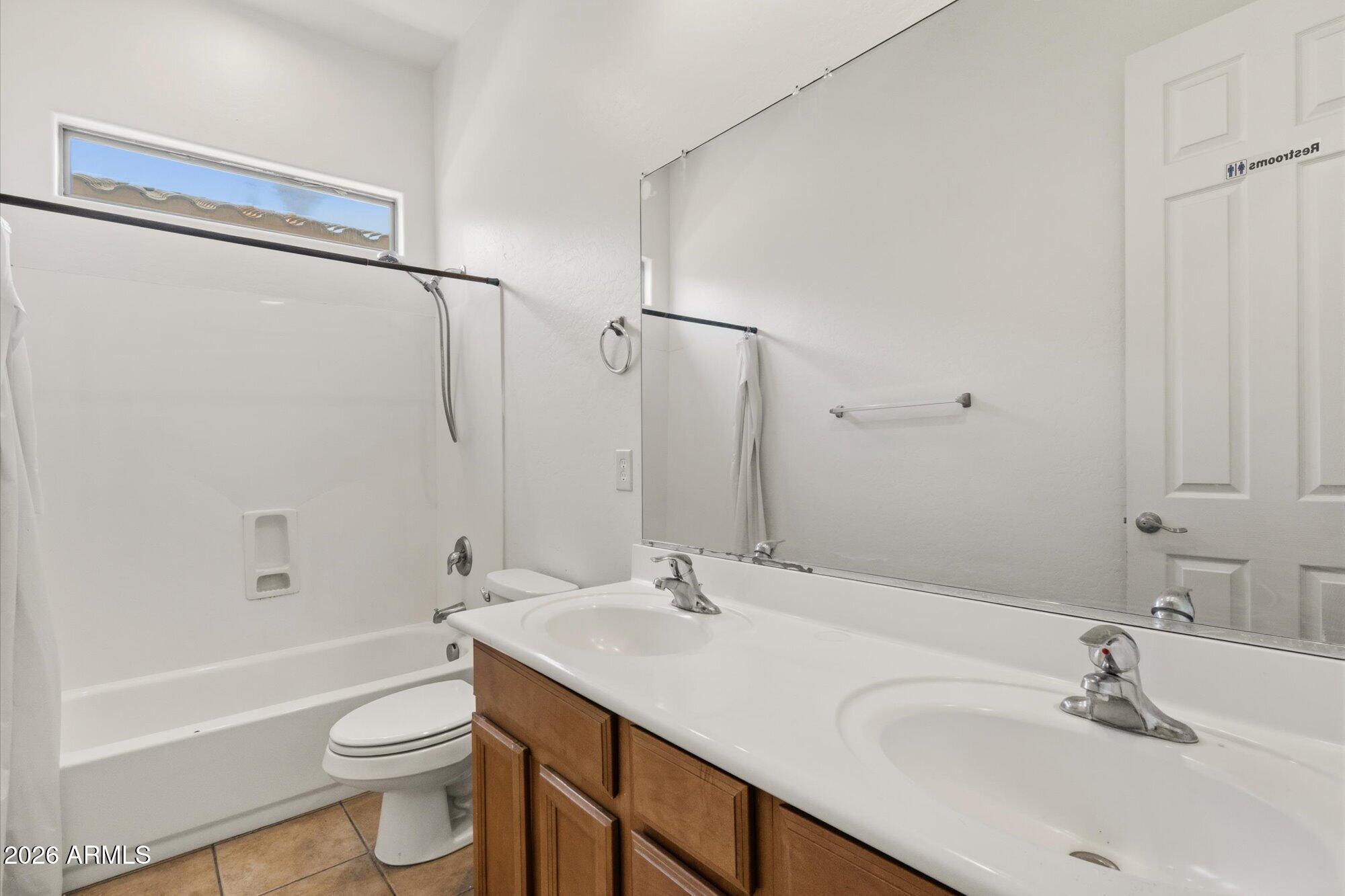 6229 South Moccasin Trail Gilbert, AZ 85298 - Photo 18 of 25 Secondary Bath with Double Sinks