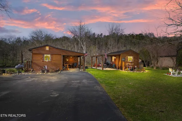 $750,000 | 7223 East Lamar Alexander Parkway, Townsend, TN 37882