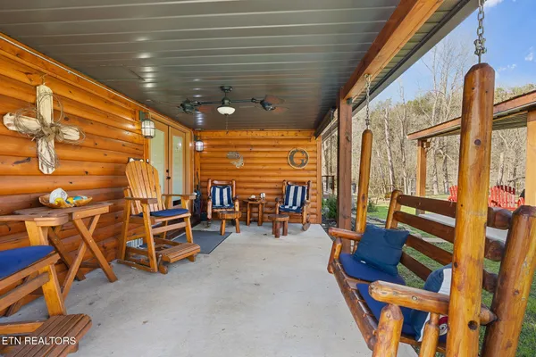 $750,000 | 7223 East Lamar Alexander Parkway, Townsend, TN 37882